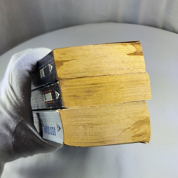 Anita Blake Vampire Hunter by Laurell K Hamilton Books #7, #8 & #9 of Series - Picture 4 of 16